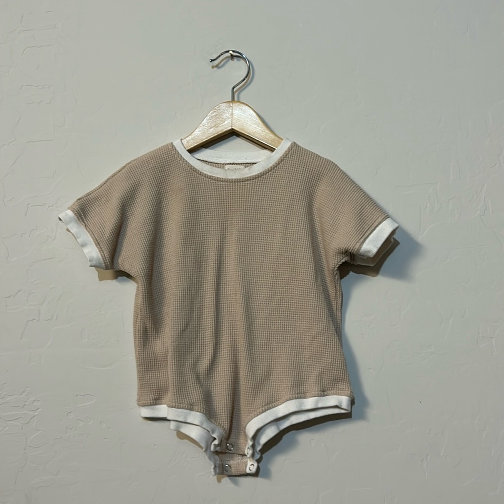 Lolli Co waffle knit romper. Size 12-18m.